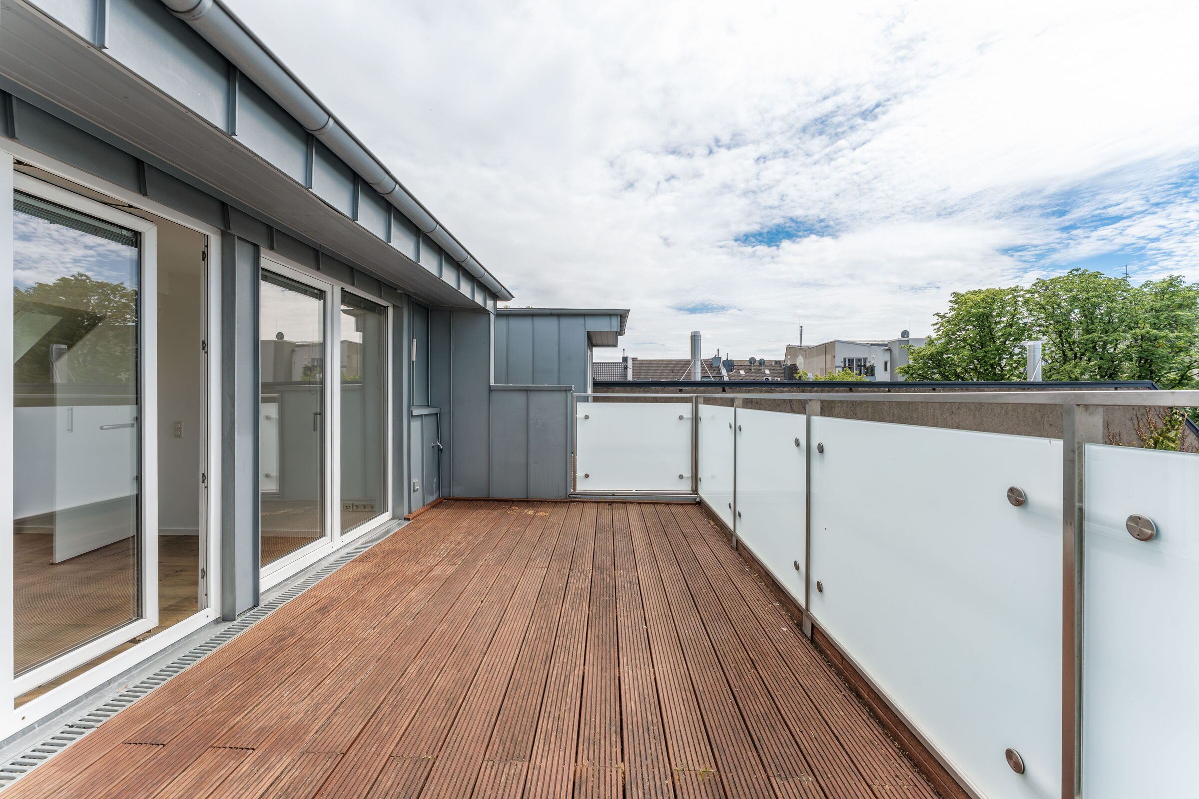 Panoramafenster zur Terrasse